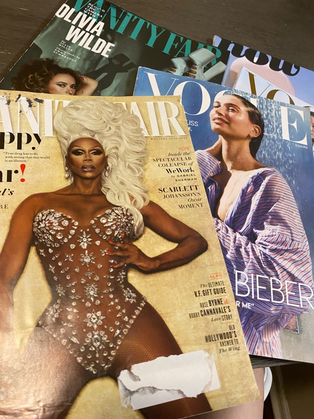 Magazines bundle - 4 + 1 catalog